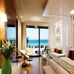 Elite By Rhodes Bay מלון 5*