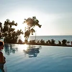 Elite By Rhodes Bay מלון 5*