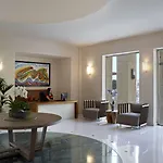 Elite By Rhodes Bay מלון